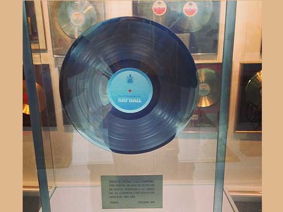 El Disco de Uranio una Historia Musical El Disco de Uranio