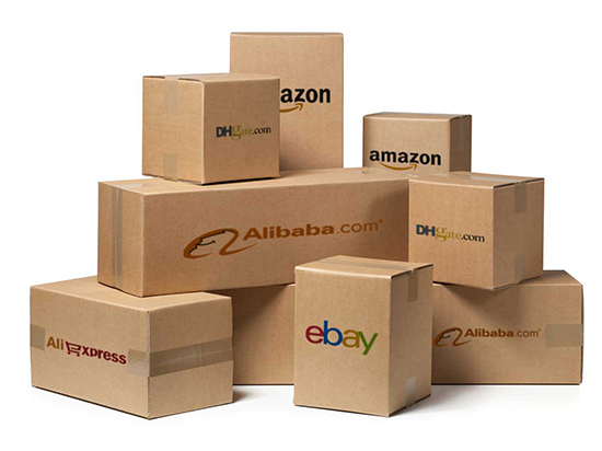 Cajas de carton con logos de tiendas chinas